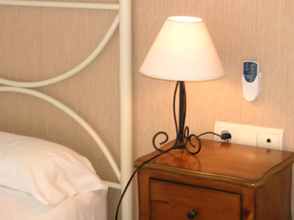 Aire De Colldejou Hotell Rum bild