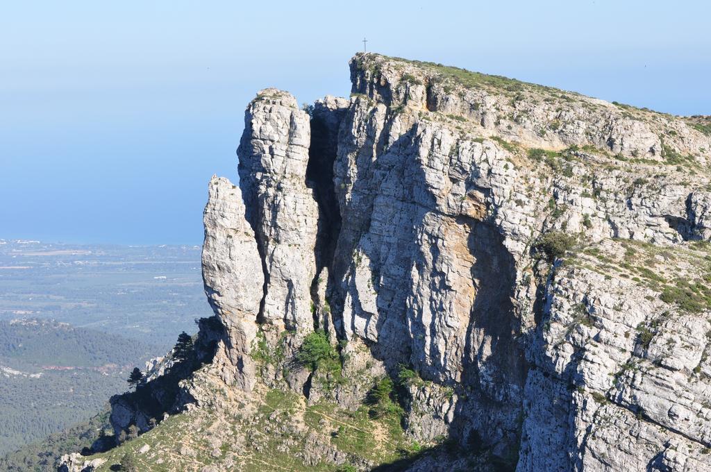 Aire De Colldejou Hotell Exteriör bild